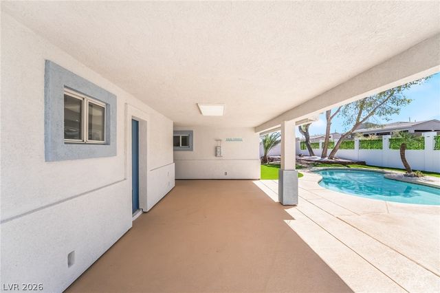 611 East Fairway Road, Henderson, NV 89015