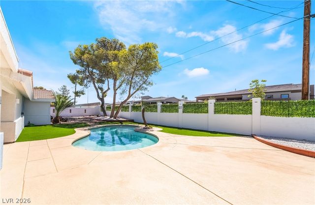 611 East Fairway Road, Henderson, NV 89015