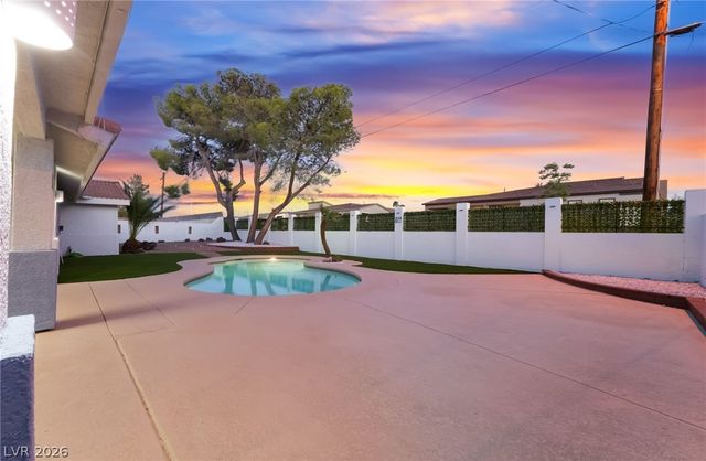 611 East Fairway Road, Henderson, NV 89015