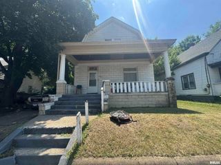 2010 W GARDEN Street, Peoria, IL 61605