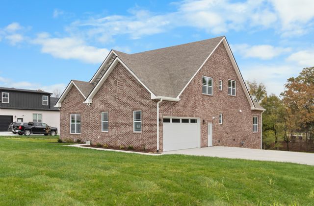 282 Martha Morgan Way, Cunningham, TN 37052