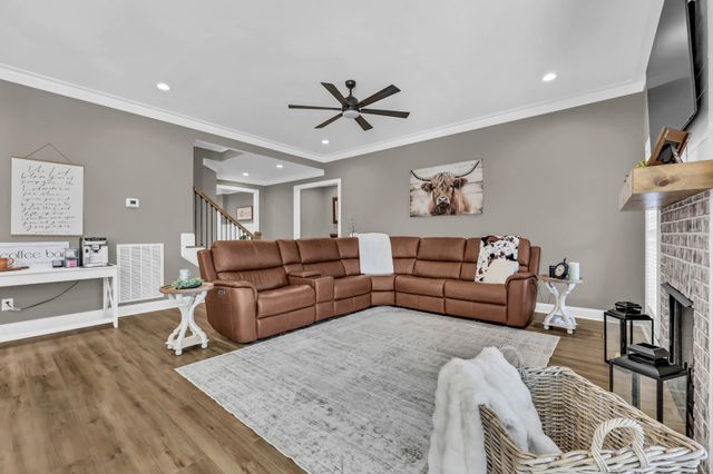 282 Martha Morgan Way, Cunningham, TN 37052