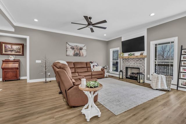 282 Martha Morgan Way, Cunningham, TN 37052