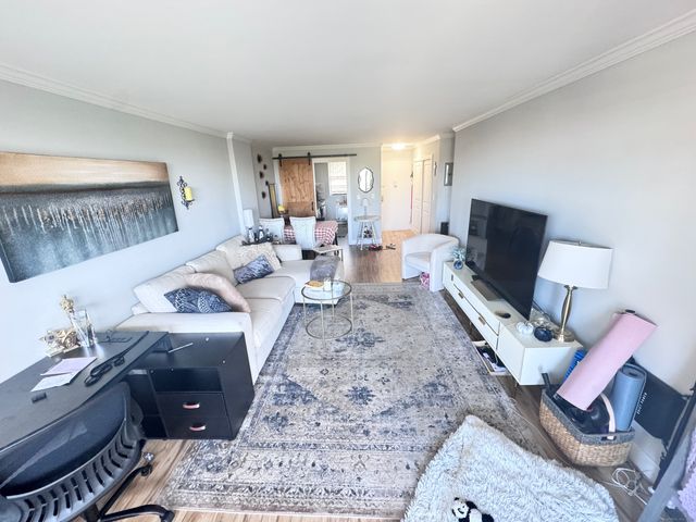 91 Strawberry Hill Avenue APT 935, Stamford, CT 06902