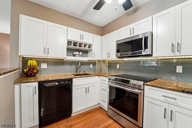 300 Park St 1F, Hackensack City, NJ 07601
