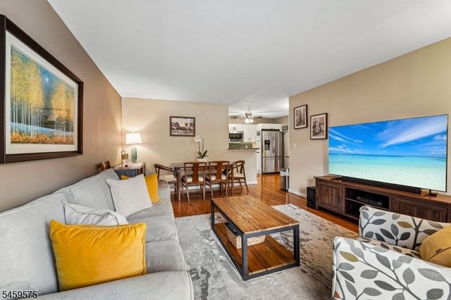 300 Park St 1F, Hackensack City, NJ 07601