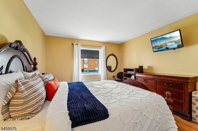 300 Park St 1F, Hackensack City, NJ 07601