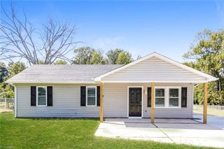 2318 Acorn Road, Greensboro, NC 27406