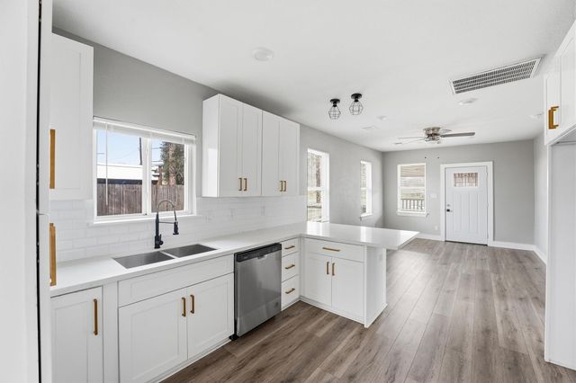 5715 Enid Street, Houston, TX 77009