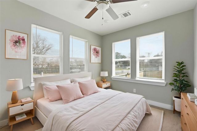 5715 Enid Street, Houston, TX 77009