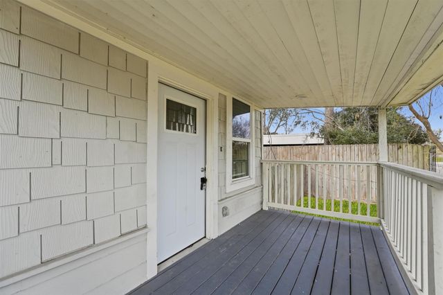 5715 Enid Street, Houston, TX 77009