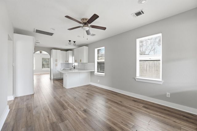 5715 Enid Street, Houston, TX 77009