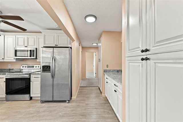 1601 NEW BEDFORD DRIVE, Sun City Center, FL 33573