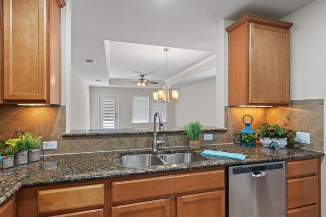 307 Kickapoo Creek LN, Georgetown, TX 78633