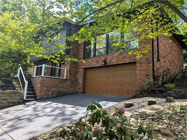 2317 Marbury Rd, Churchill Boro, PA 15221