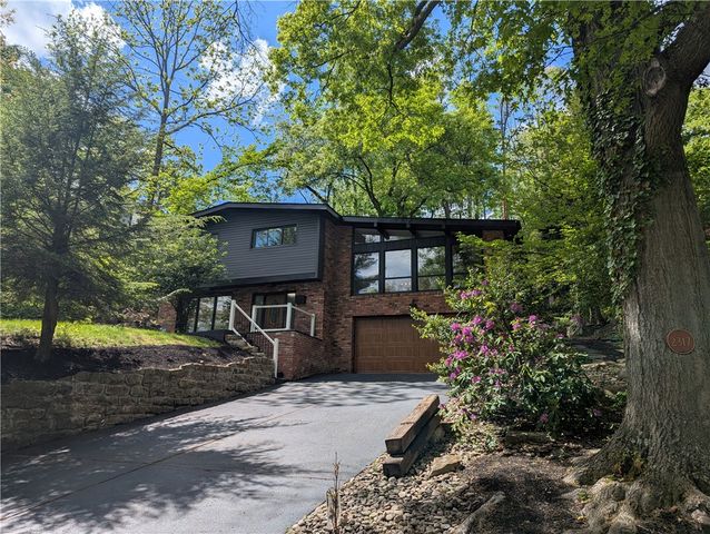 2317 Marbury Rd, Churchill Boro, PA 15221