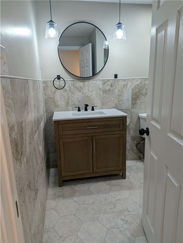 2317 Marbury Rd, Churchill Boro, PA 15221