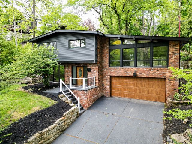 2317 Marbury Rd, Churchill Boro, PA 15221