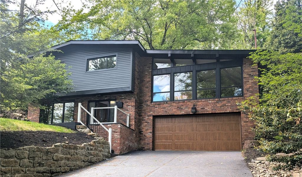 2317 Marbury Rd, Churchill Boro, PA 15221