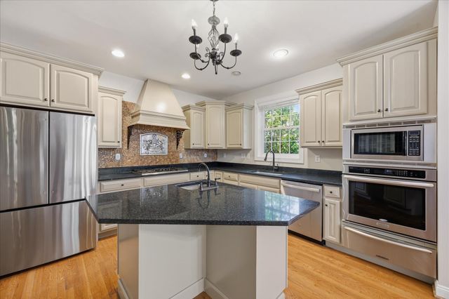 262 CAPOTE CT E, Severna Park, MD 21146