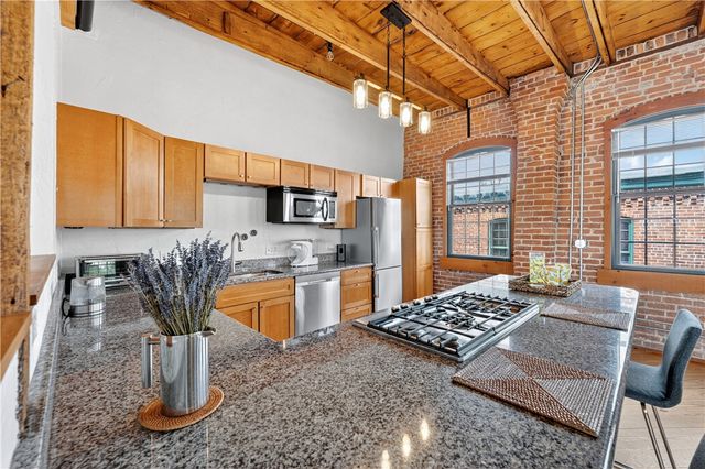 407 Pine Street 401, Providence, RI 02903