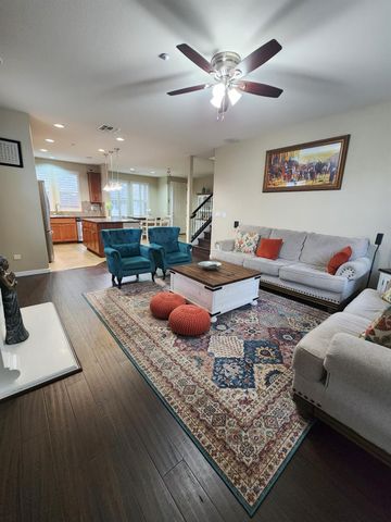 2500 Cottage Pointe Dr, Riverbank, CA 95367