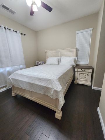 2500 Cottage Pointe Dr, Riverbank, CA 95367