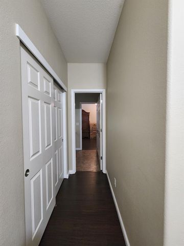 2500 Cottage Pointe Dr, Riverbank, CA 95367