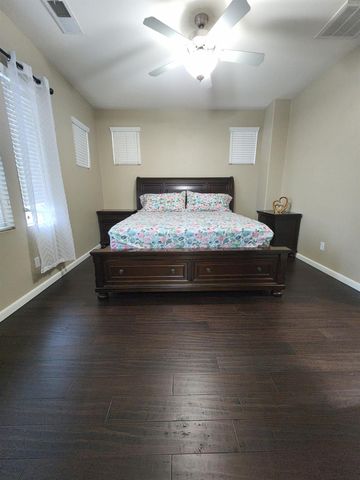 2500 Cottage Pointe Dr, Riverbank, CA 95367