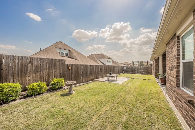 1908 Brahorn Lane, Fort Worth, TX 76131