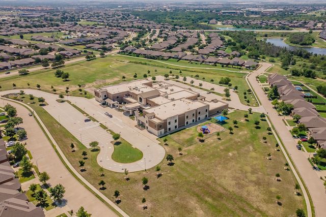 1908 Brahorn Lane, Fort Worth, TX 76131