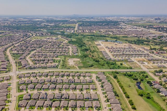 1908 Brahorn Lane, Fort Worth, TX 76131