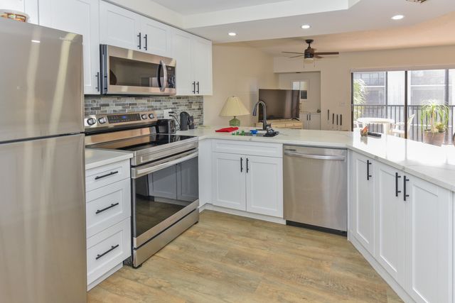 1605 Us-1 D305, Jupiter, FL 33477