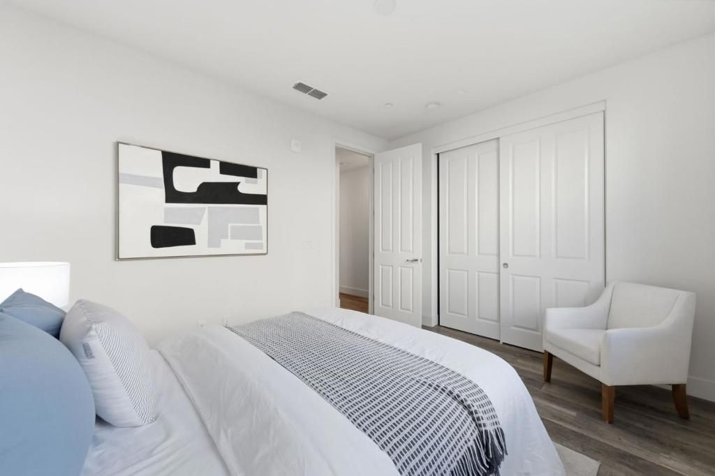 Image 10 of property listing at 692 Amalfi Loop, Milpitas, CA 95035