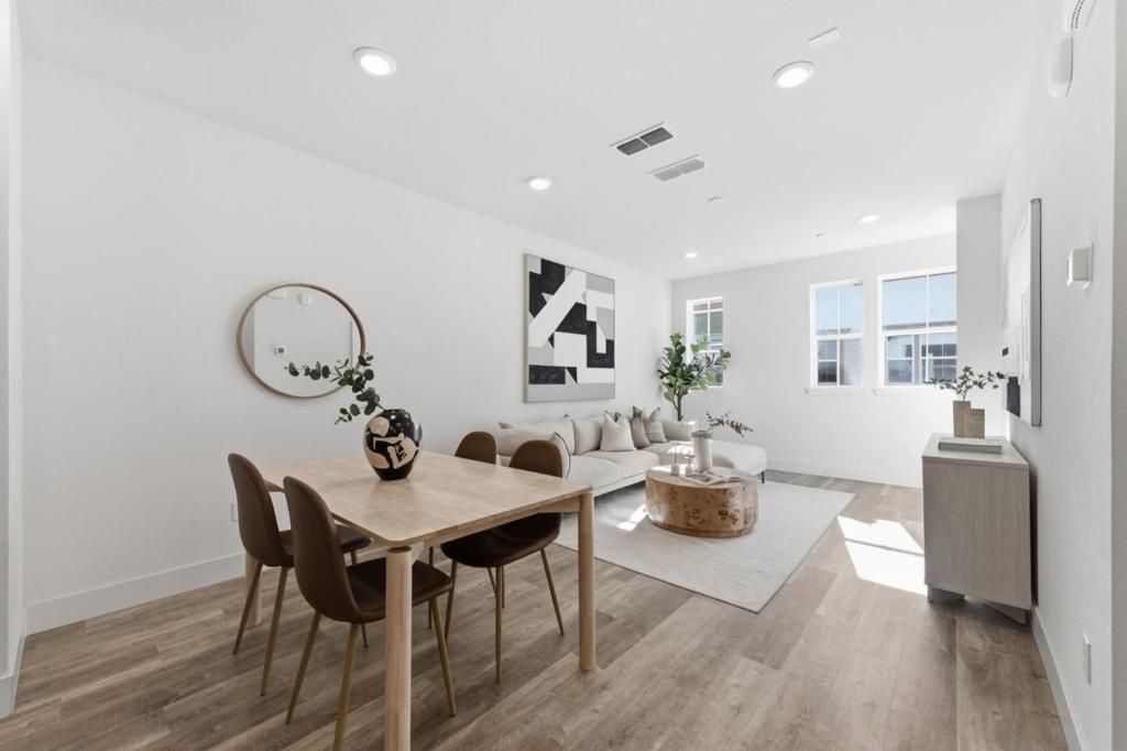 Image 5 of property listing at 692 Amalfi Loop, Milpitas, CA 95035