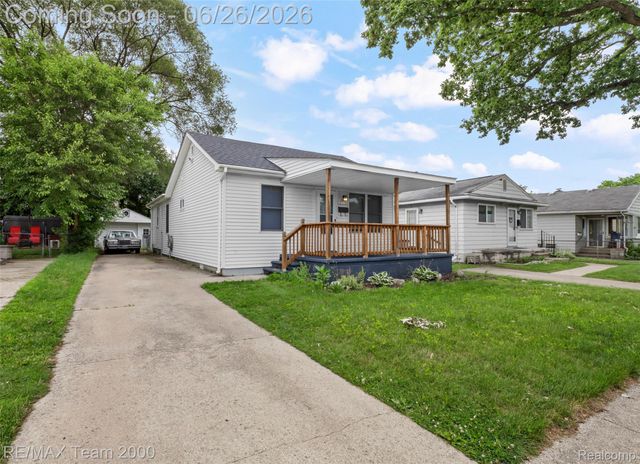 23336 Hoover Avenue, Hazel Park, MI 48030