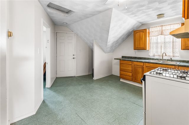 21 Berkley Street, Providence, RI 02908