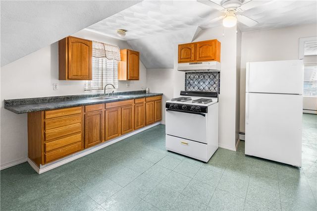 21 Berkley Street, Providence, RI 02908
