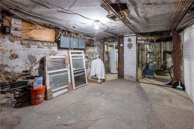 21 Berkley Street, Providence, RI 02908