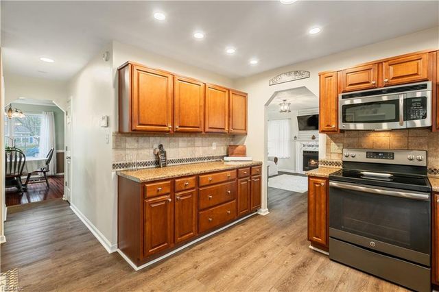 841 Woodstream WAY, Chesapeake, VA 23322