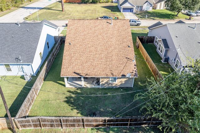 2113 W Gulf Street, Baytown, TX 77520