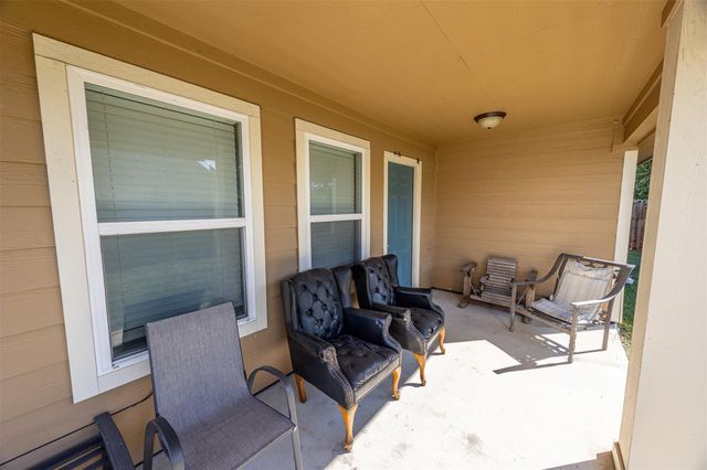 2113 W Gulf Street, Baytown, TX 77520