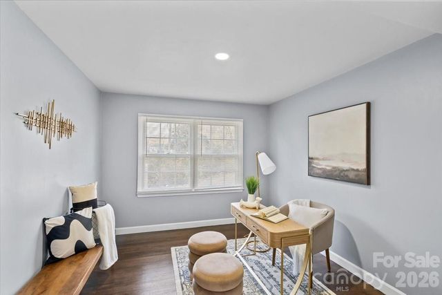 6713 Somersworth Drive, Charlotte, NC 28215