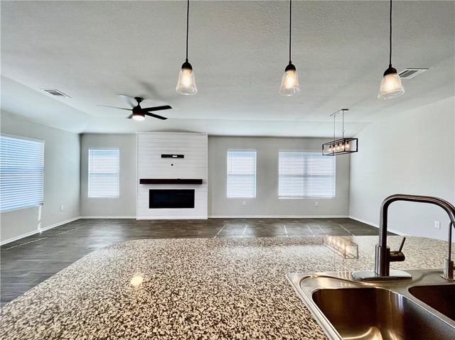 5909 Ronee Leah DR, Austin, TX 78724