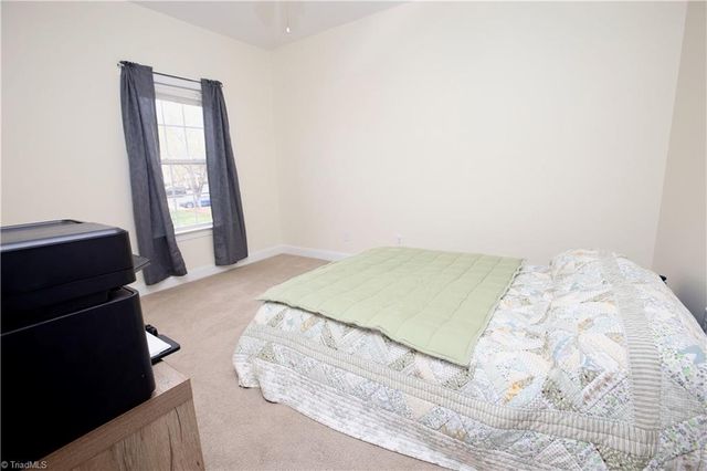 6 Viburnum Lane, Greensboro, NC 27455