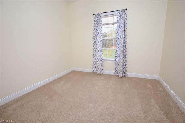 6 Viburnum Lane, Greensboro, NC 27455