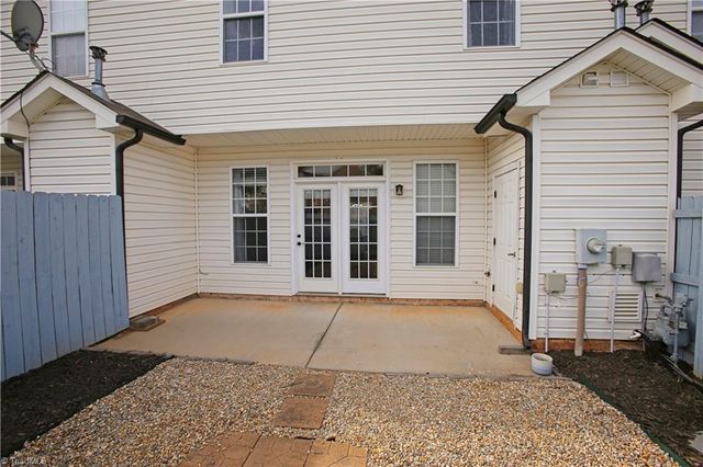 6 Viburnum Lane, Greensboro, NC 27455