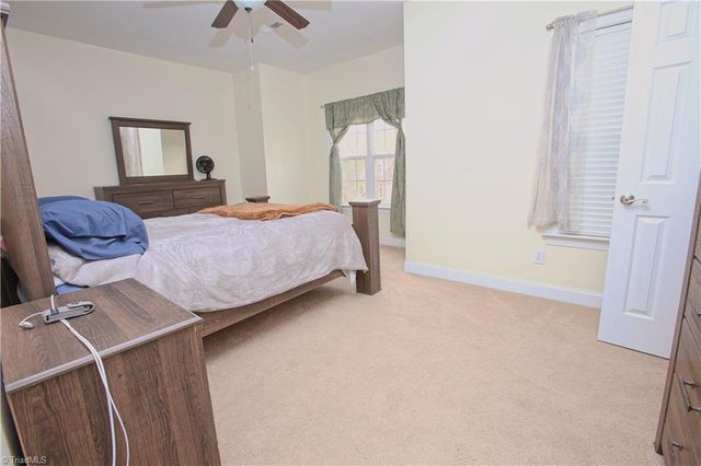 6 Viburnum Lane, Greensboro, NC 27455