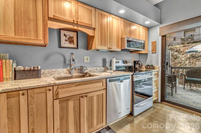 103 Cimarron Drive, Asheville, NC 28803