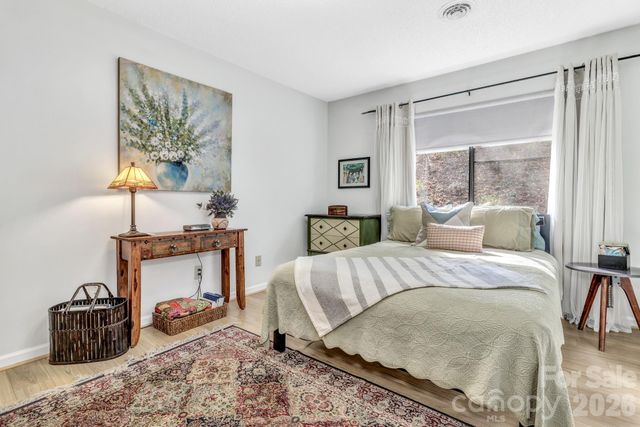 103 Cimarron Drive, Asheville, NC 28803